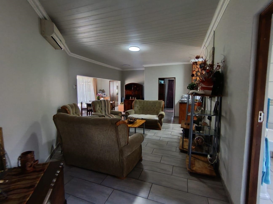 5 Bedroom Property for Sale in Universitas Free State